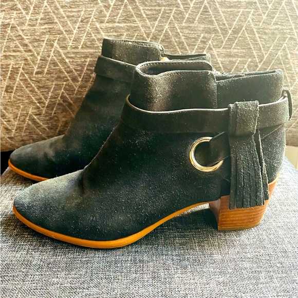 Rebecca Minkoff Black suede booties - Picture 2 of 5